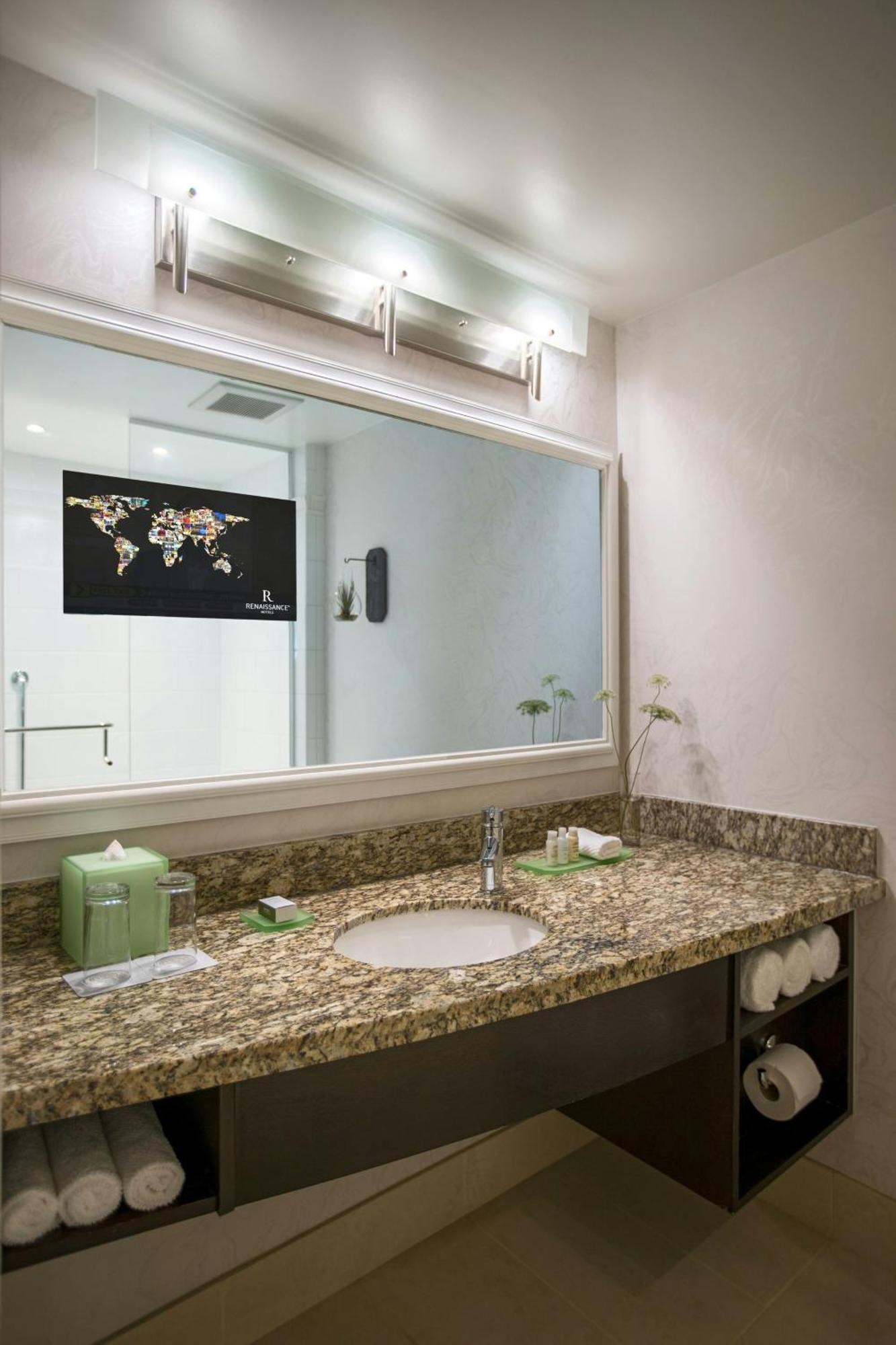 Renaissance Raleigh North Hills Hotel Buitenkant foto