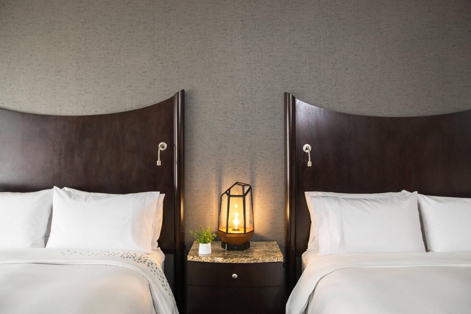 Renaissance Raleigh North Hills Hotel Buitenkant foto