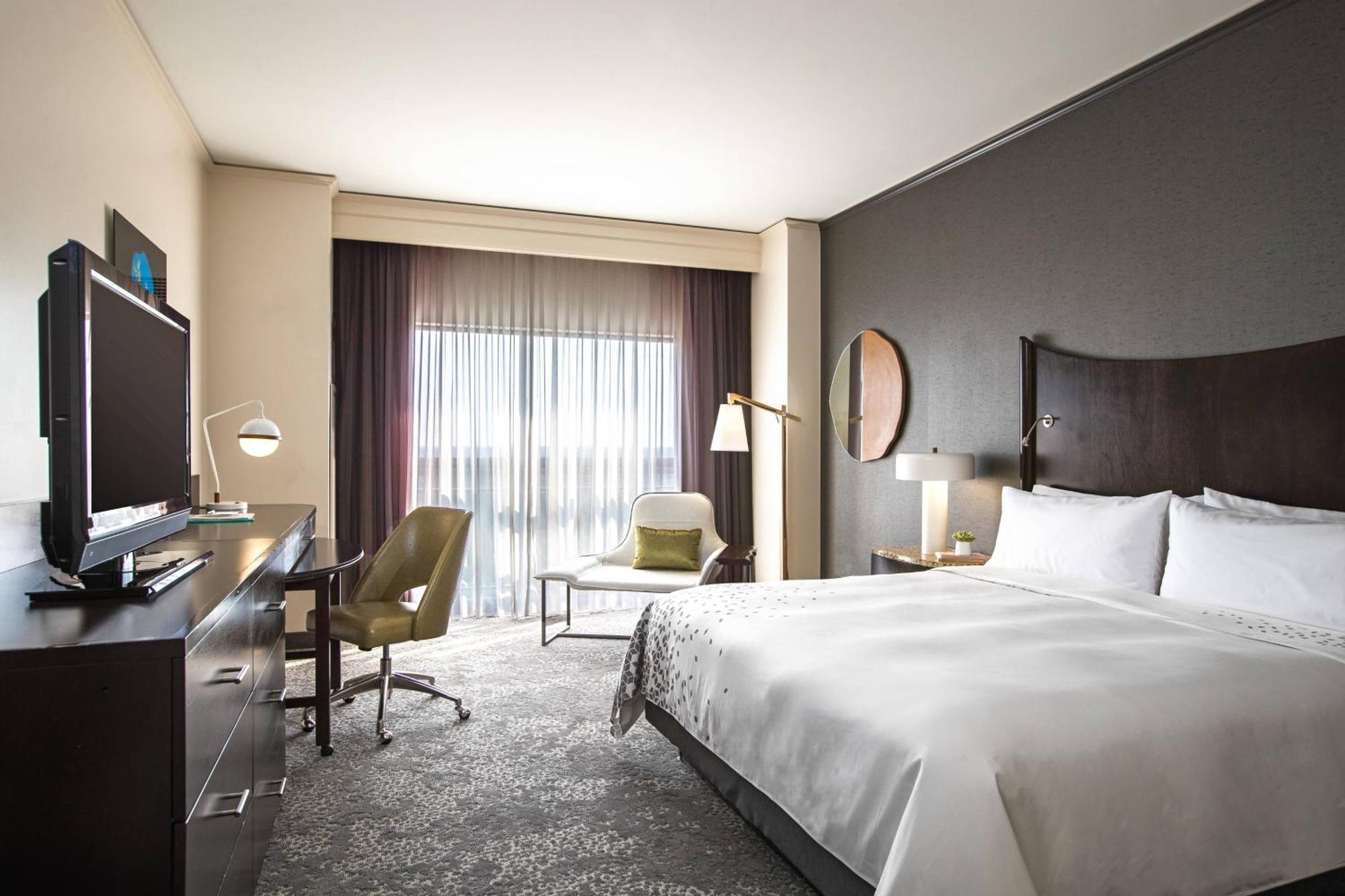 Renaissance Raleigh North Hills Hotel Buitenkant foto